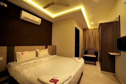 Thiruparankundram Hotel | Sathyaa Grand Inn