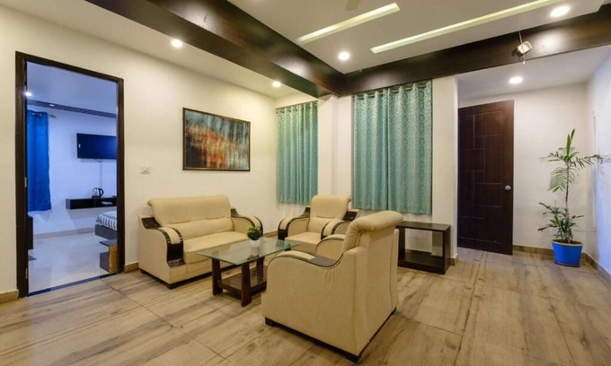 Lake Swaroop Sagar Hotel | Satkar Retreat