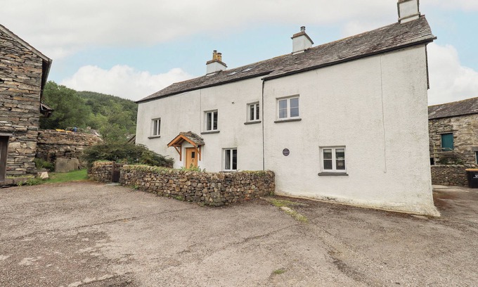 Satterthwaite Cottage | SATTERTHWAITE FARMHOUSE - SLEEP 8, pet friendly in Satterthwaite