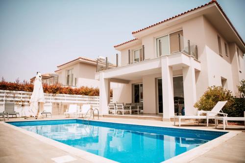 Pyla Villa | Saturn Villa
