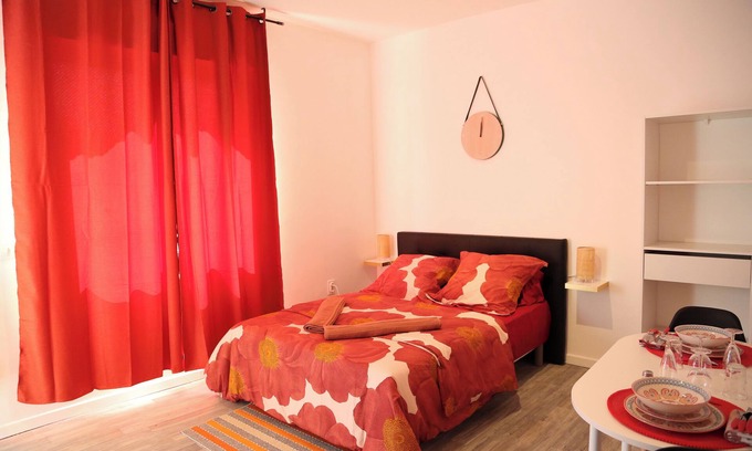 Saint-Quentin Apartment | Saturne the place to be