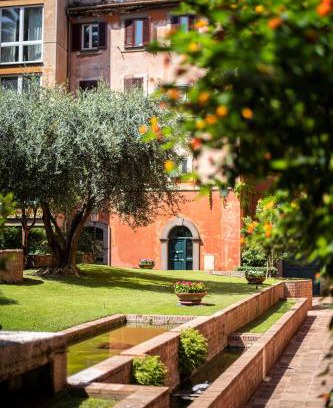 Rione II Trevi Apartment | Saturno in Trevi
