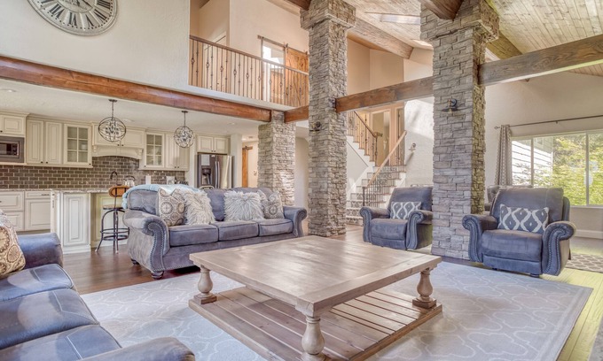 Lincoln Beach House | Sauna, Hot Tub, King Suite, Game Room and More in this Ocean View Home