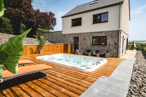 Heer Villa | Savana Moon
