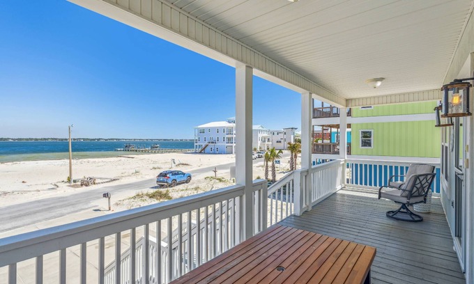 Navarre Beach House | Save 10% on 3+ Nights, Book by Oct 31!