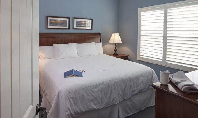 Palmetto Dunes Hotel | Savor Peaceful Sunsets Just Steps from the Dock and Serene Waterway Trails