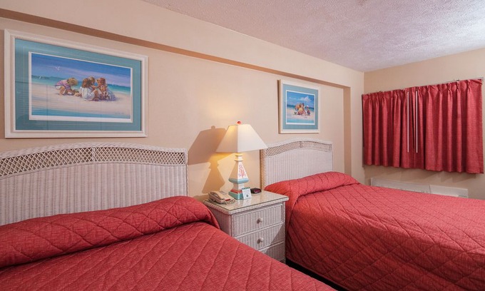 Myrtle Beach Hotel | · SAVOY OCEANFRONT QUEEN SUITE AT VALUE PRICES WITH SPECTACULAR VIEWS!