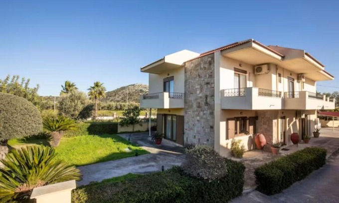 Kalithies Villa | Savvinas House Faliraki-Traganou Beach