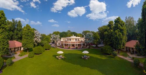 Sawai Madhopur Hotel | Sawai Madhopur Lodge - IHCL SeleQtions