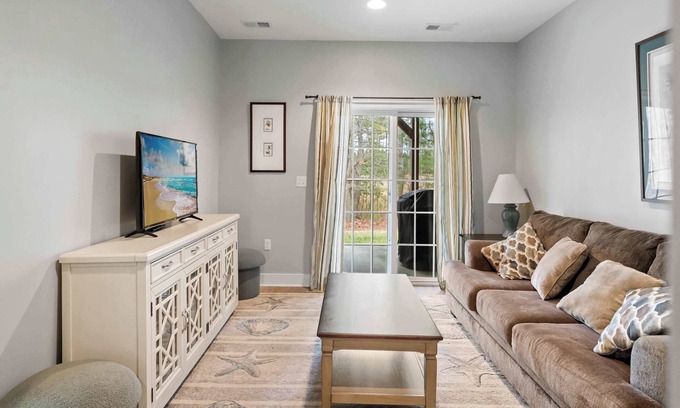 Sawgrass South House | Sawgrass #1 Summary: