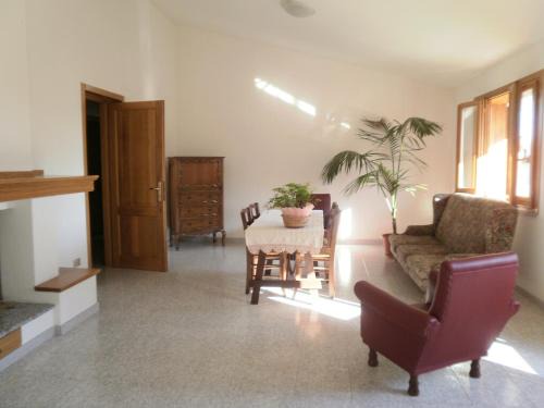 Nurachi Apartment | Scalas House