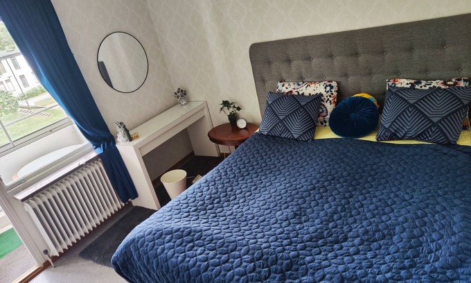 Orebro Apartment | Scandi-Modern Getaway Near park