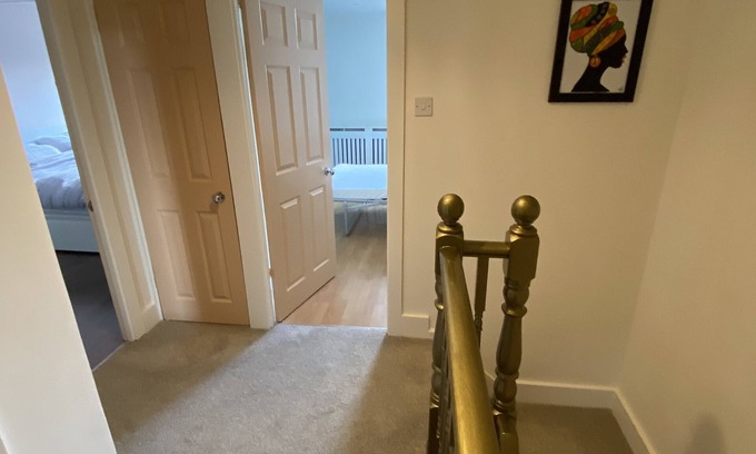 Weavers Apartment | Scandi Style Maisonette with Garden, Shoreditch