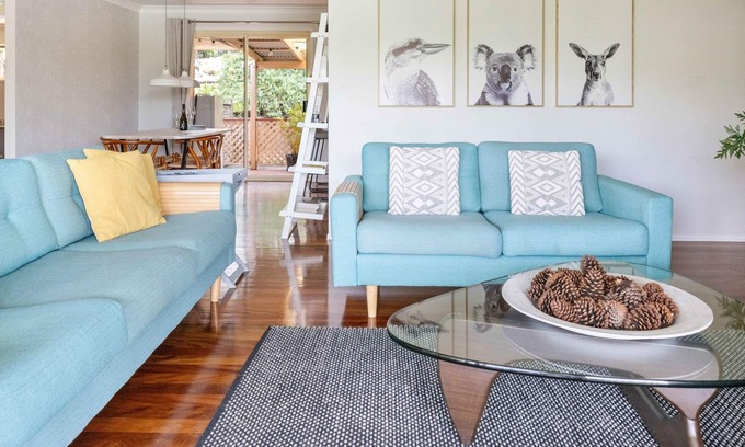 Maleny Cottage | Scandinavian Oasis: Pet-Friendly, Steps to Town!