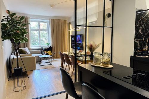 Ullanlinna Apartment | Scandinavian Suite - Jugend Home in Ullanlinna