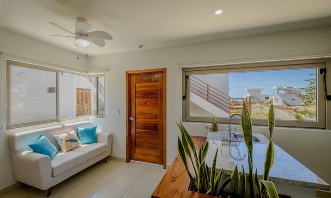 San Diego House | Scenic 1BR Beach House with Ocean Breeze