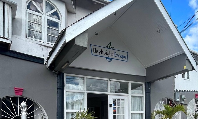 Rodney Bay Hotel | Scenic Bay Retreat: Your Perfect Getaway