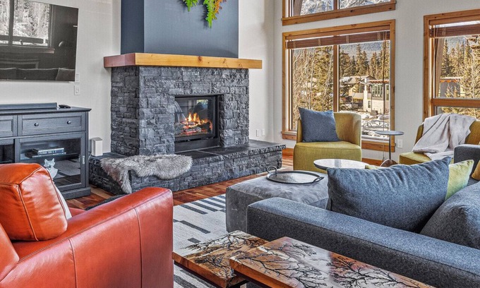 Canmore Apartment | Scenic Bliss Penthouse | Prime Location