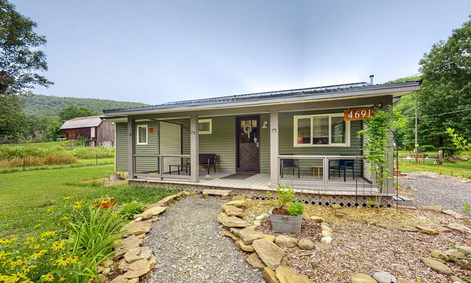 Beaver Dams House | Scenic country lodge with a porch, picture-perfect views, full kitchen, & WiFi