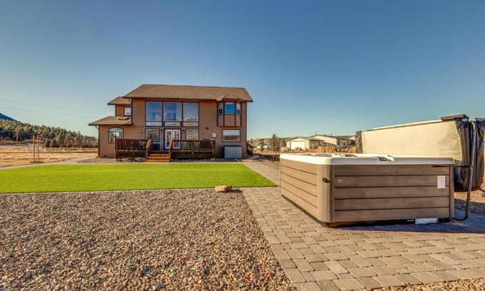 Baderville House | Scenic Flagstaff Home with Hot Tub and Mountain Views