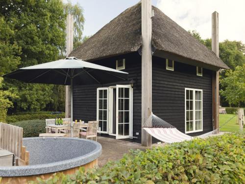 Notter House | Scenic Hideaway in Notter