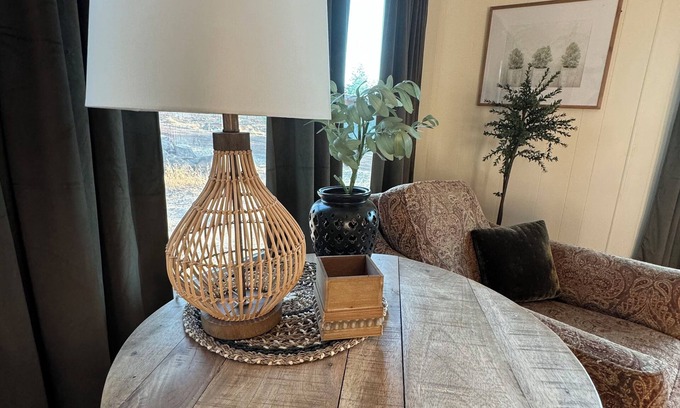 Raisin House | Scenic Ranch Retreat Near Fresno