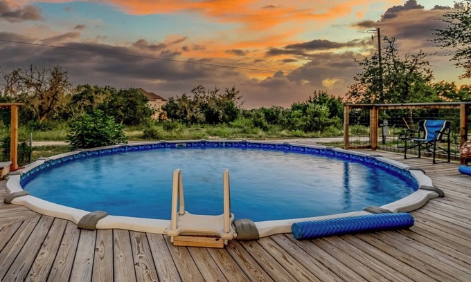 Florence House | Scenic Retreat in Hill Country; An Artsy-Ranch, Amazing Views, Privacy, and Pool