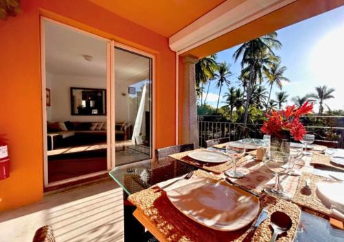 Port Chambly Villa | Scenic Riverfront 2 Bedroom Villa in Port Chambly