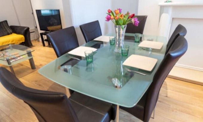Cwmcarn Apartment | Scenic Roots