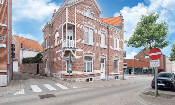 Borgloon Villa | Scenic villa in Borgloon with garden