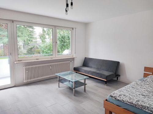 Bretzenheim Apartment | Schöne Wohnung 90 Uni Nah Mainz
