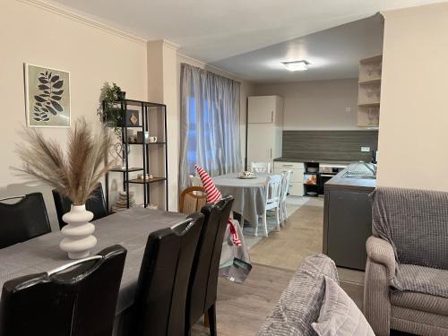 Juebek Apartment | Schöne Wohnung mit dem Garten
