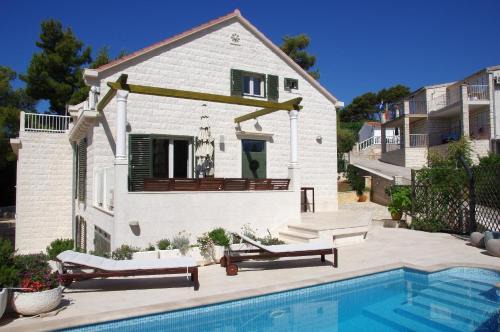 Sumartin House | Schönes Ferienhaus Mit Privatem Pool