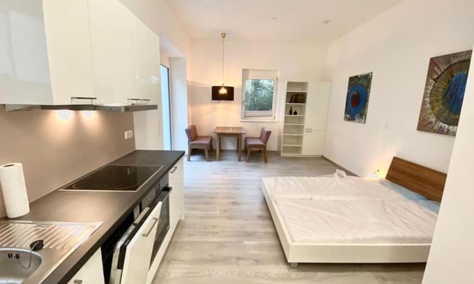 Wilten Apartment | Schönes Tiny House im Herzen Innsbrucks mit Garten