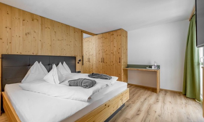 Brand House | Schesaplana 3-6 days - Alpenhotel Zimba