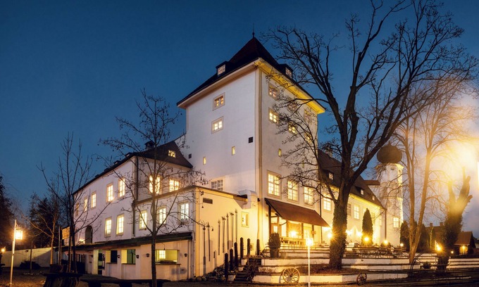 Neufahrn in Niederbayern Hotel | Schlosshotel Neufahrn
