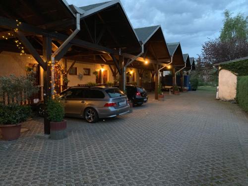 Dobrichau Hotel | Schröder's Motel