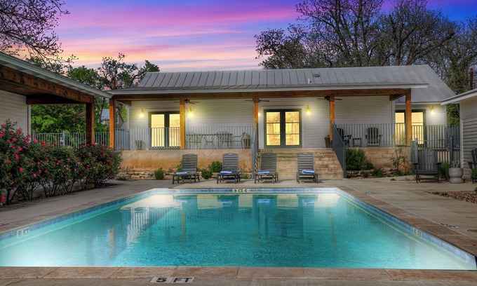 Fredericksburg House | Schubert Inn-Main 2Blks to Main