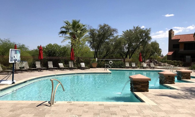 Paradise Valley Village Condo | Scottsdale Beauty 1 bed 1 bath Beautiful new furnishings