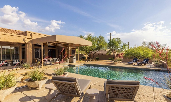 North Scottsdale House | Scottsdale Oasis, Pool Pet Friendly- Sleeps 8