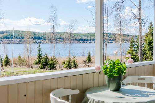Bonassund Cabin | 35 m² Lodge ∙ 2 bedrooms ∙ 5 guests