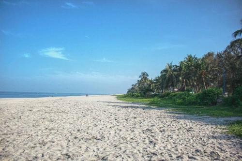 Sea View Ward House | Sea Breeze Beach Home