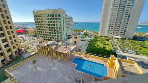 Dubai Marina Hotel | Sea Breeze Hostel JBR