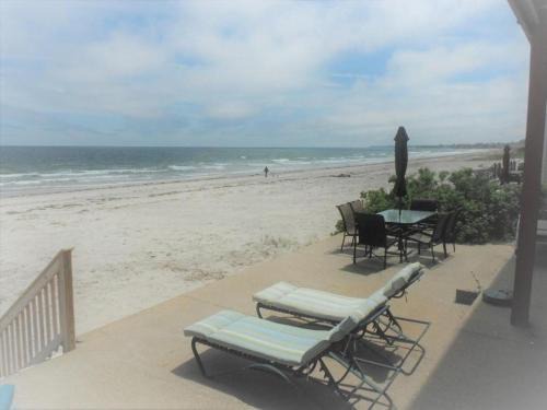 Wells Beach House | Sea Breeze - W007 Brought to you by GetAway Vacations