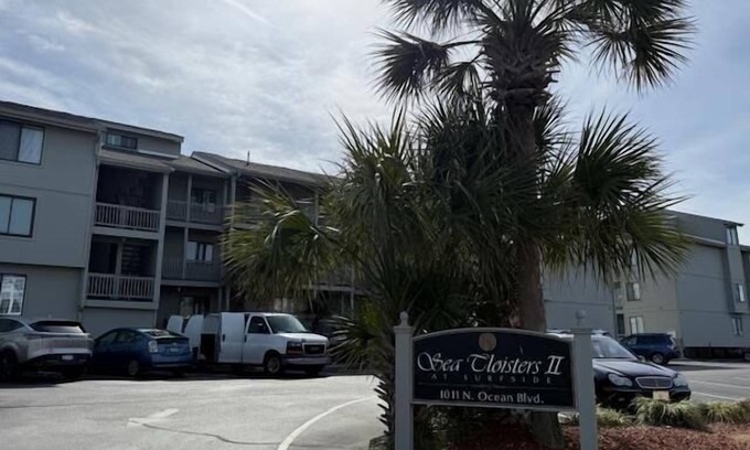 Surfside Beach Condo | Sea Cloisters 301B