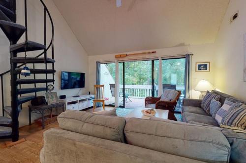 Bethany Beach Apartment | Sea Colony - 2705 Round Robin Way