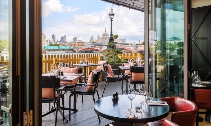 South Bank Hotel | Sea Containers London