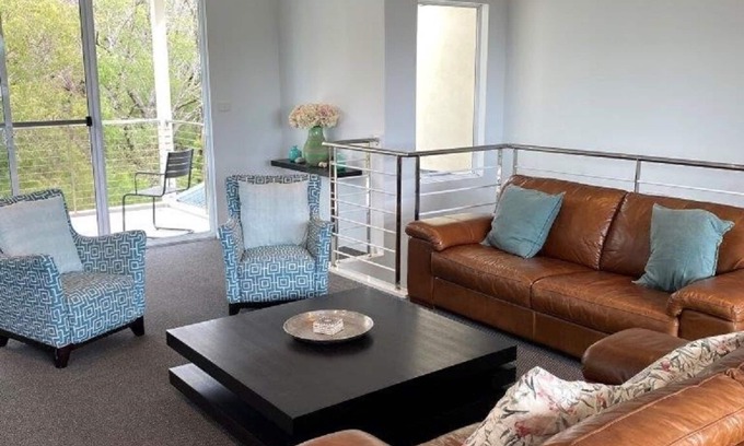 Dunsborough House | Sea Drift on Finlayson walking distance to Old Dunsborough Beach