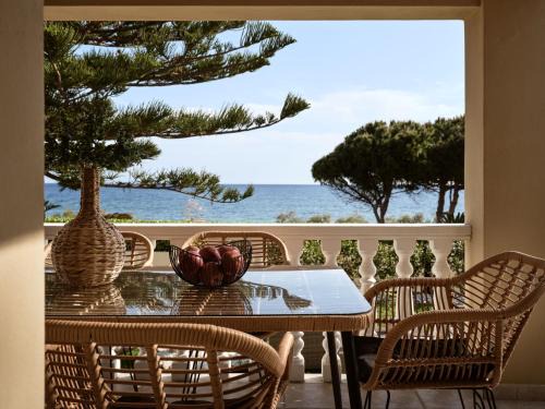 Drosia Villa | Sea Elegance Villa - On the Beach, by ZanteWize