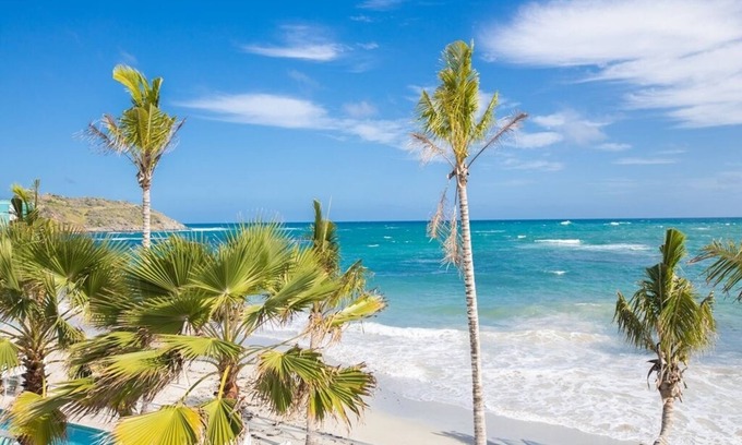 Oyster Pond Villa | ☀️👙Sea Fan - Exquisite Coral Beach Club Villa - With Views from Each Bedroom